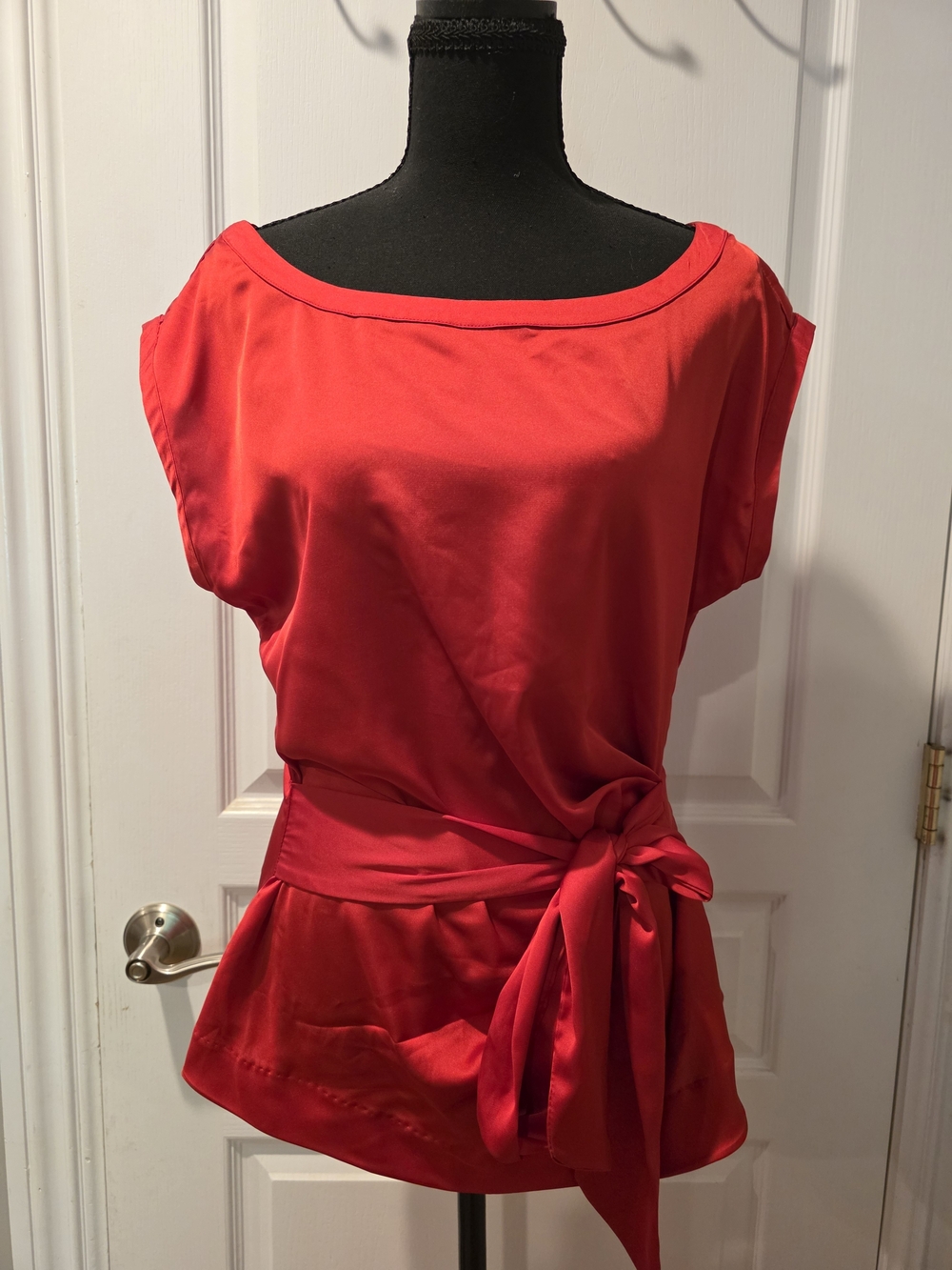 NY & Company Red Satin Tie Waist Blouse Top NWT Medium